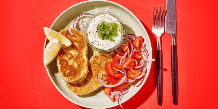 Escalope de chou-navet, tzatziki et salade de tomates